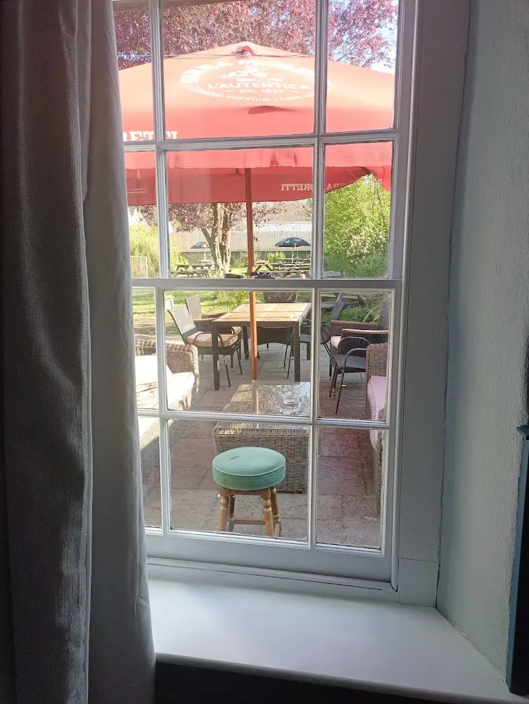 Bob Meadows_The Kings Head_Cheddar_review