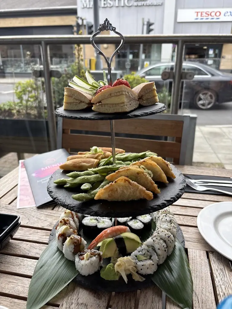 sophiacxwley_NARA ROLL_Cheadle Heath_review