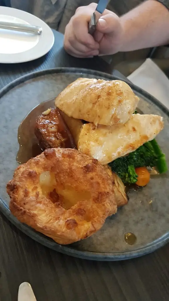 Simon Handley_The Galloping Major Restaurant_Cheadle Heath_review