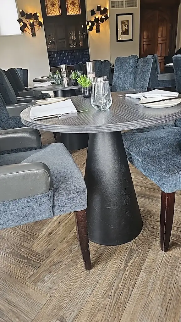 The Galloping Major Restaurant_Cheadle Heath_slider_image_1