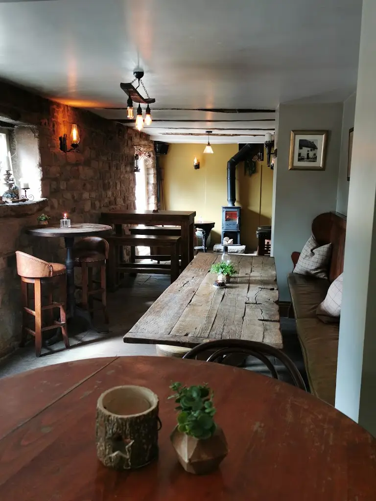 Adrian Doyle_The Black Lion Cheddleton_Cheddleton_review