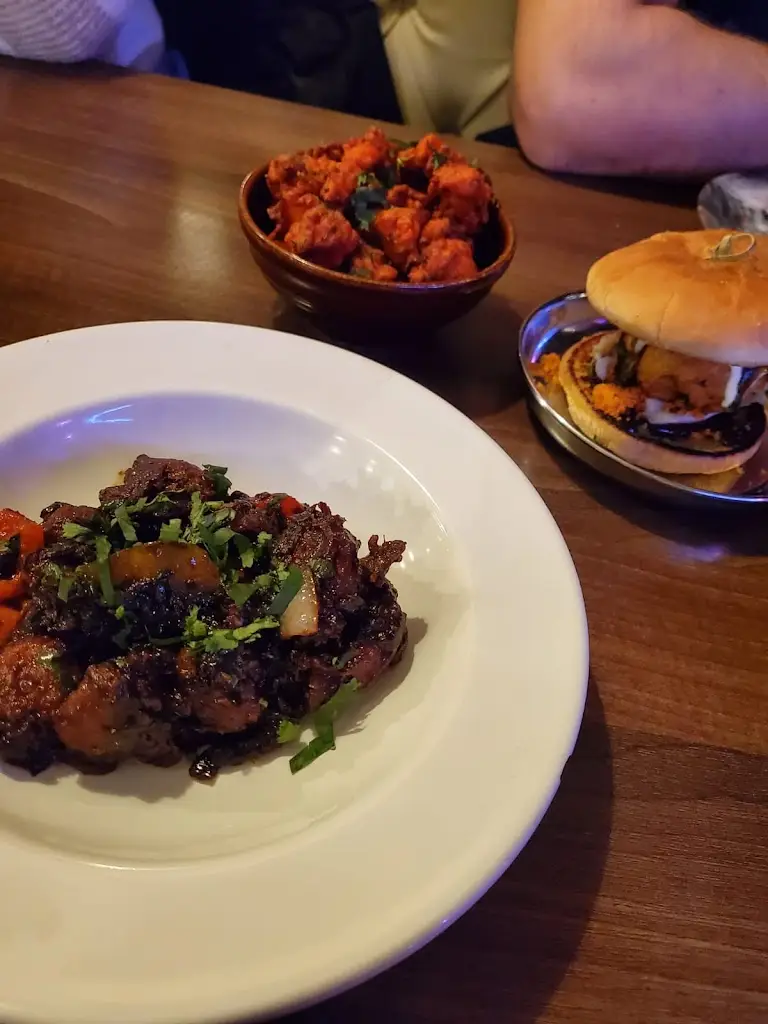 Adam Dixon_Vedaa Cheadle_Cheadle_review