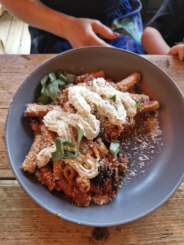 Syed Hassan_Elemar Cafe'_Cheadle_review