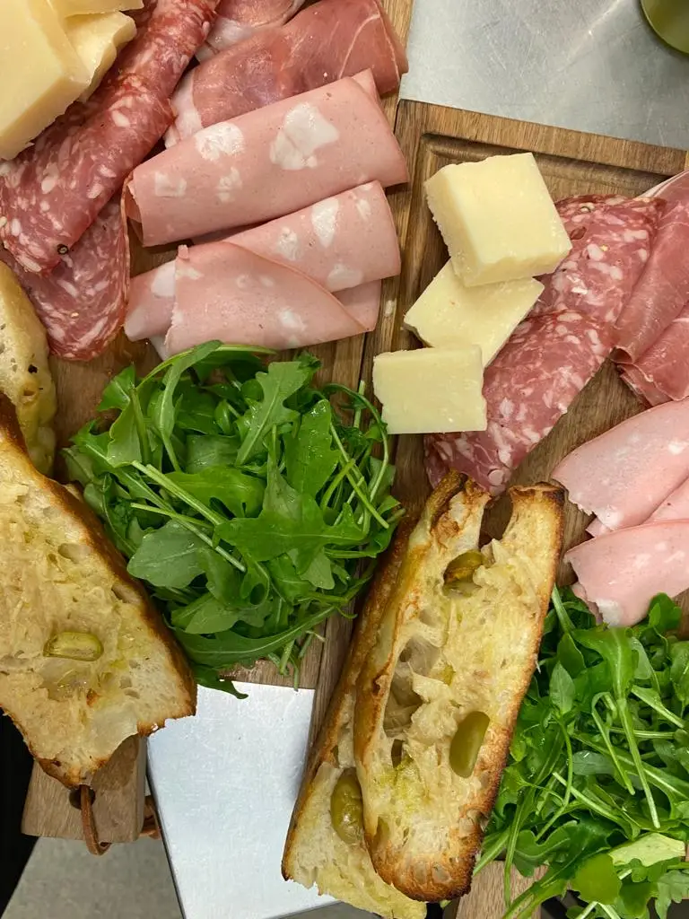 Pizza La Pietra_Cheadle_slider_image_3