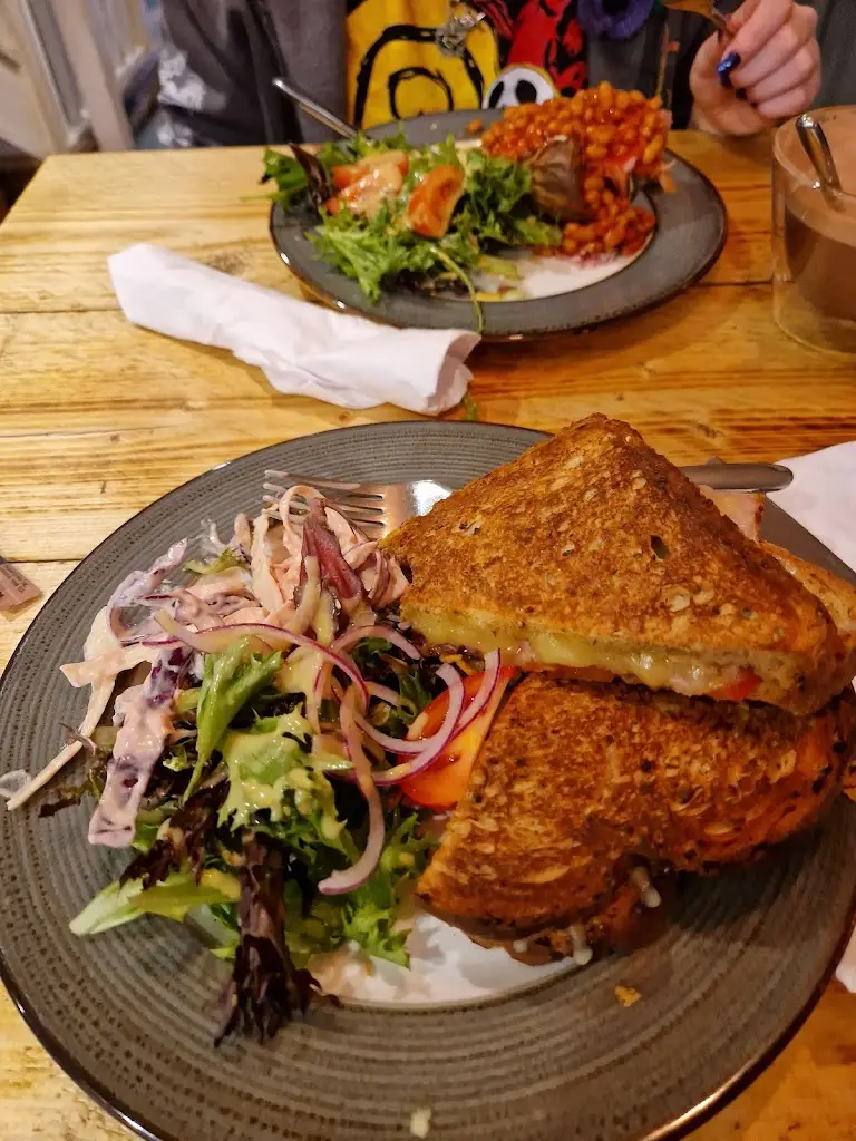 Roasted Cafe_Charlton Kings_slider_image_2