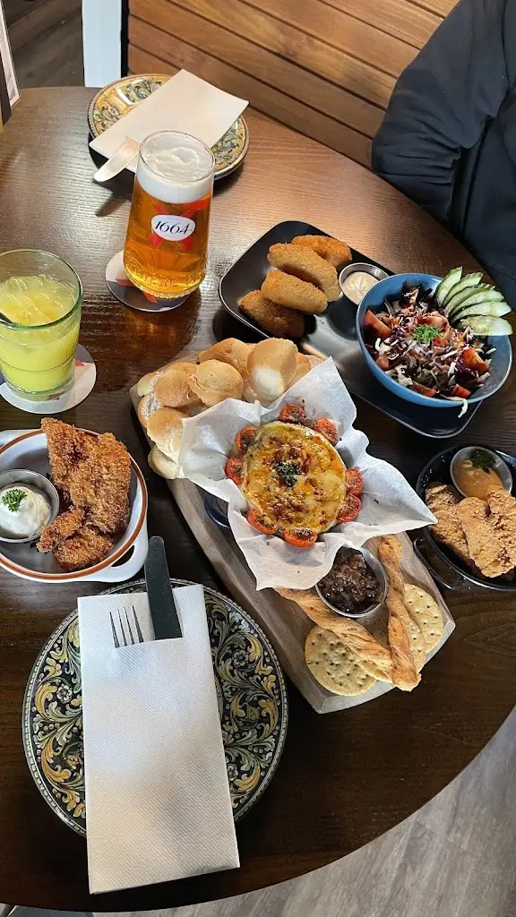 Boros Andrea_The Vault_Ambleside_review