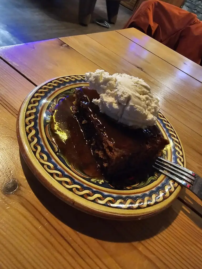 Attila Csaba Czirjek_The Vault_Ambleside_review