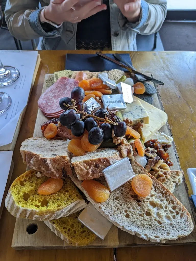 Hannah_Sixways Wine Bar_Charlton Kings_review