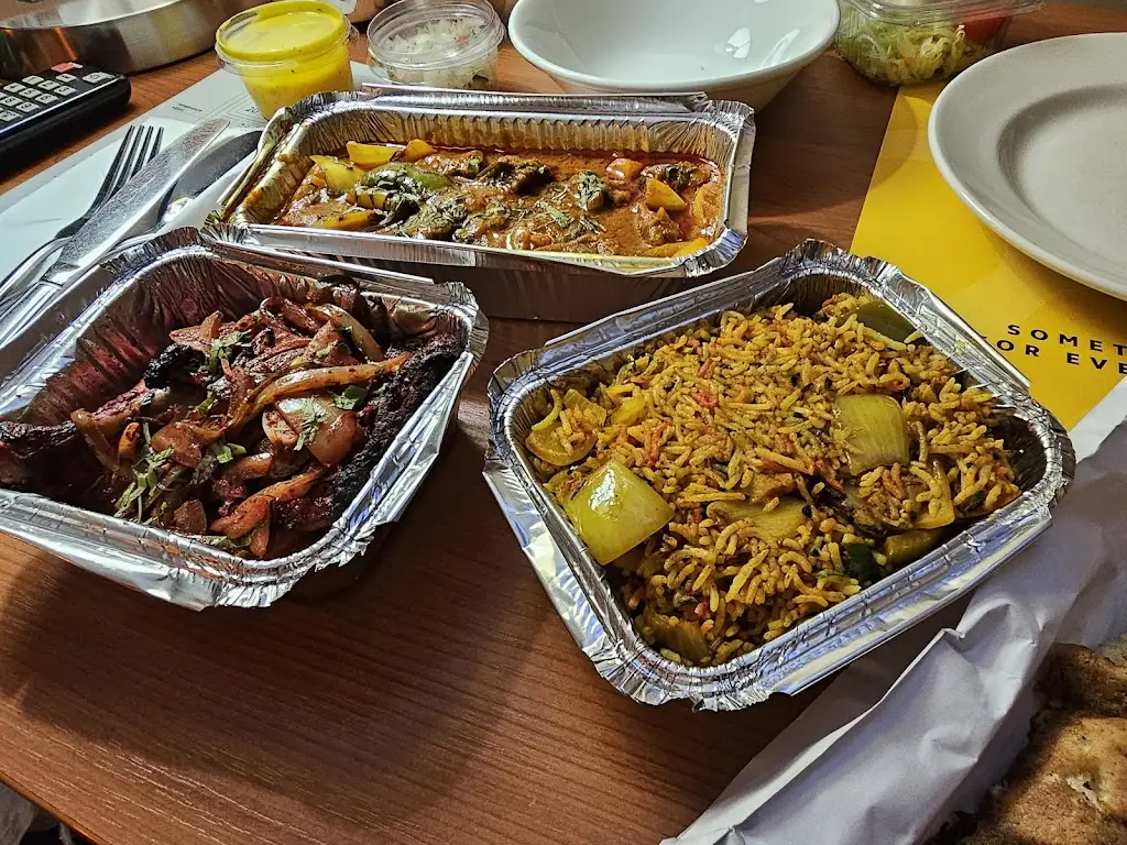 Charlton Kings Tandoori_Charlton Kings_slider_image_1