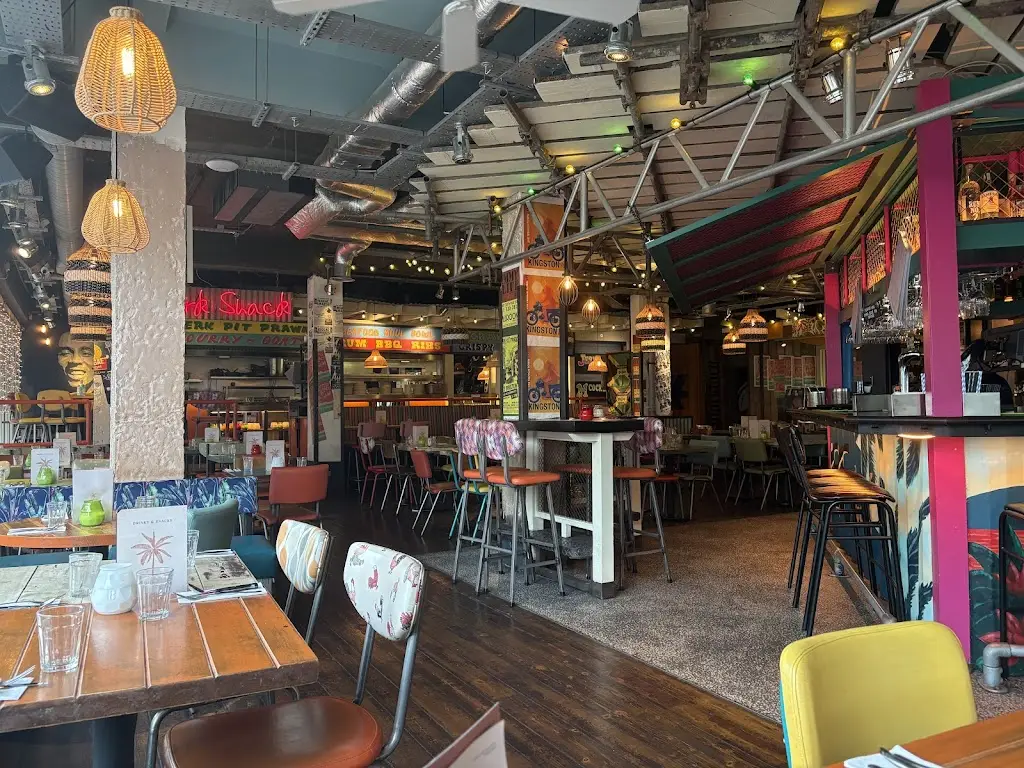 Turtle Bay Cheltenham_Charlton Kings_slider_image_3