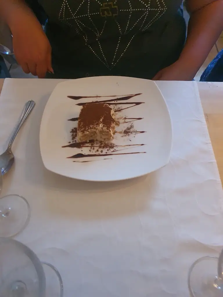 Menu_Daphne Restaurant_Charlton Kings_image_1