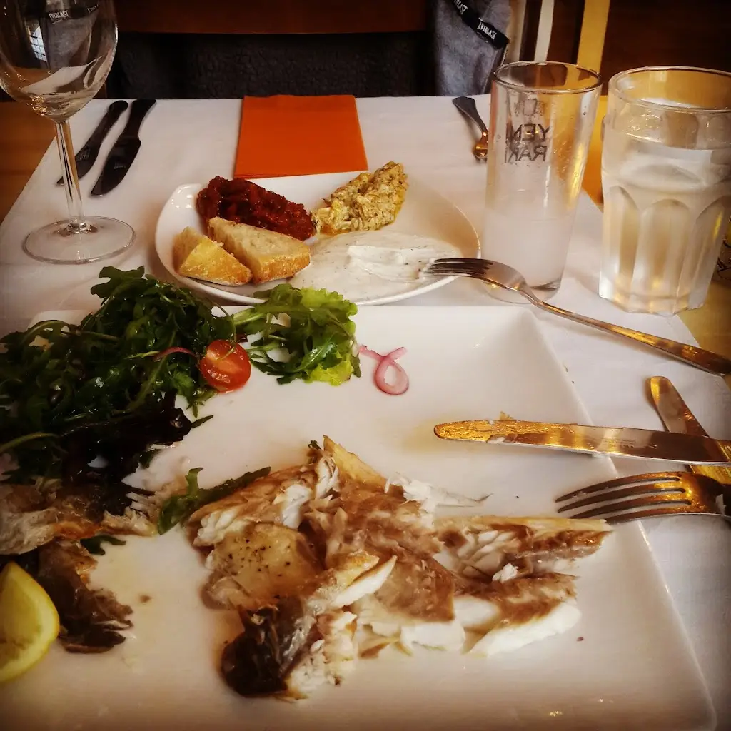 Menu_Daphne Restaurant_Charlton Kings_image_7