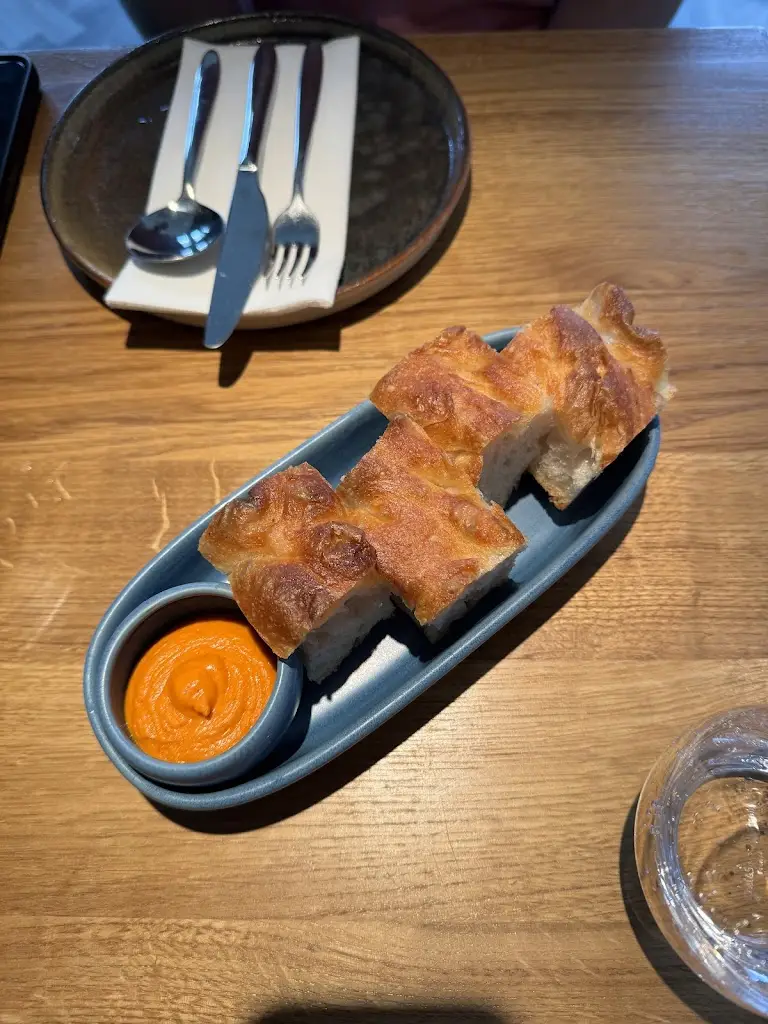 Georgia Radcliffe_The Schelly_Ambleside_review