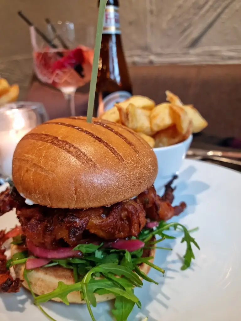Fiona Reynolds_The Church Inn_Cheadle Hulme_review