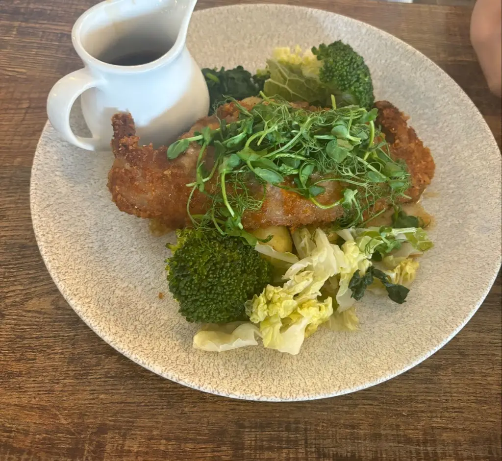 Oluwatosin Gloria_The Barrel_Chapeltown_reseña