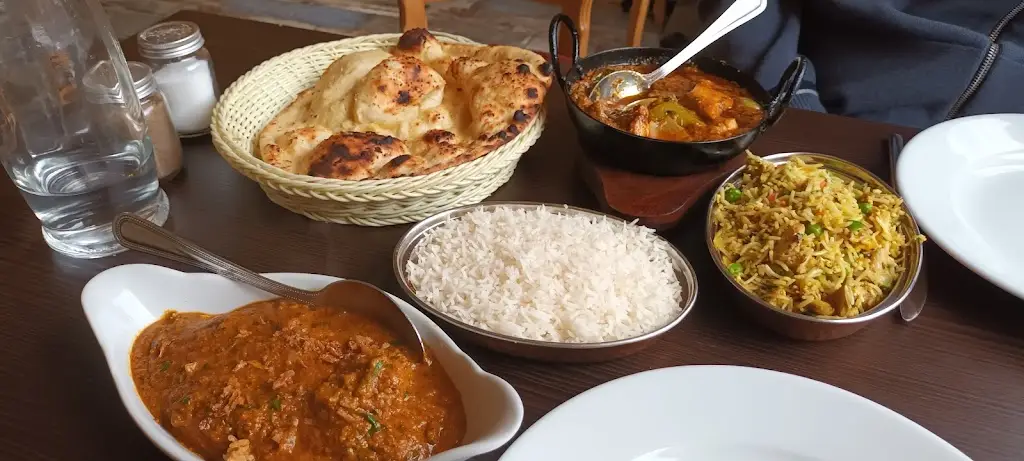 Linda Coleman_Cardamon Indian Restaurant And Takeaway_Chapeltown_recensione