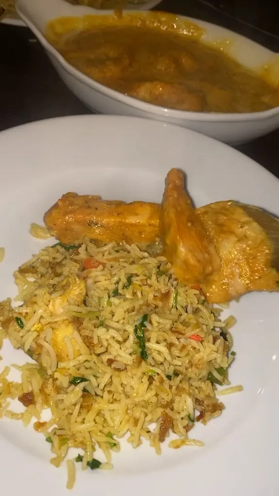 Cardamon Indian Restaurant And Takeaway_Chapeltown_slider_image_2