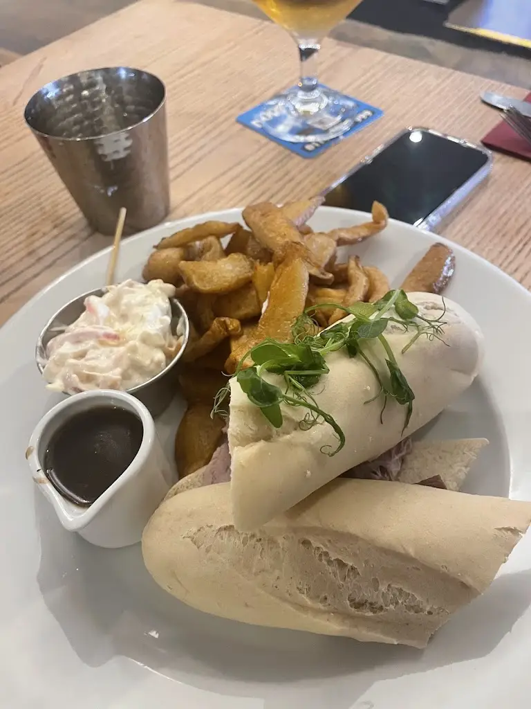 Danielle Barks_The Old Red Lion_Chapeltown_review