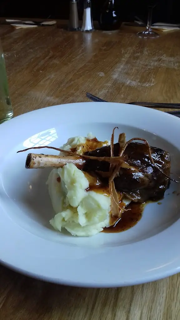 Menu_Bay Horse_Cherry Burton_image_7