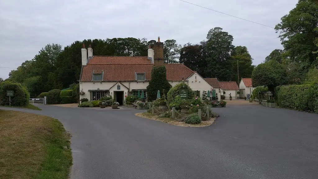 Kevin Youngman_Pipe and Glass_Cherry Burton_review