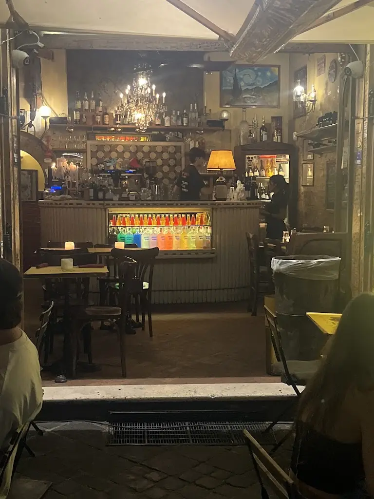 Isabel Gonzalez_Mimi e Coco_Cheam_review