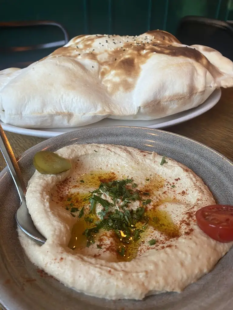 Edd Sharratt_TAŞ Restaurant Cheam_Cheam_review