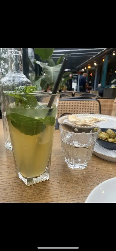 Julie_TAŞ Restaurant Cheam_Cheam_review