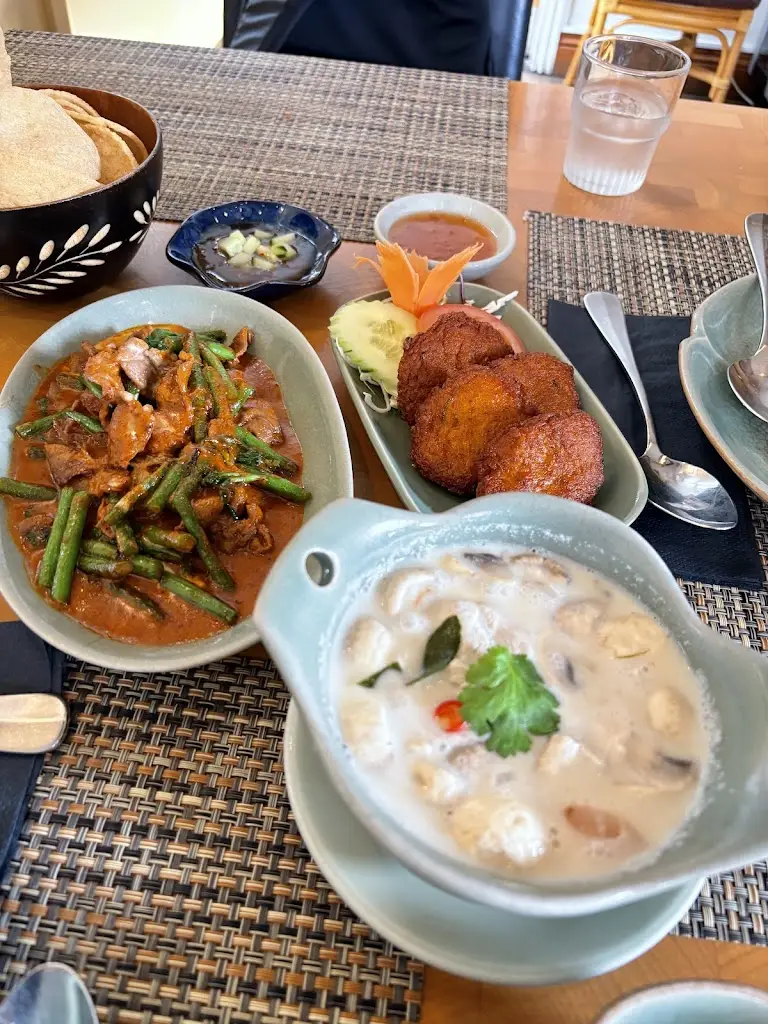 Judy_Doi Intanon, Thai Restaurant_Ambleside_review
