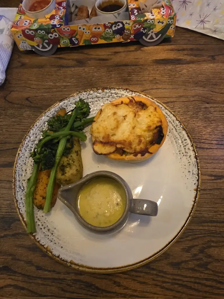 Sebastian Zaremba_Ye Olde Red Lion_Cheam_review