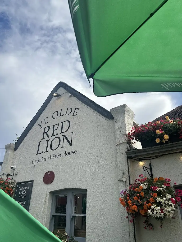 Ella Rose_Ye Olde Red Lion_Cheam_review