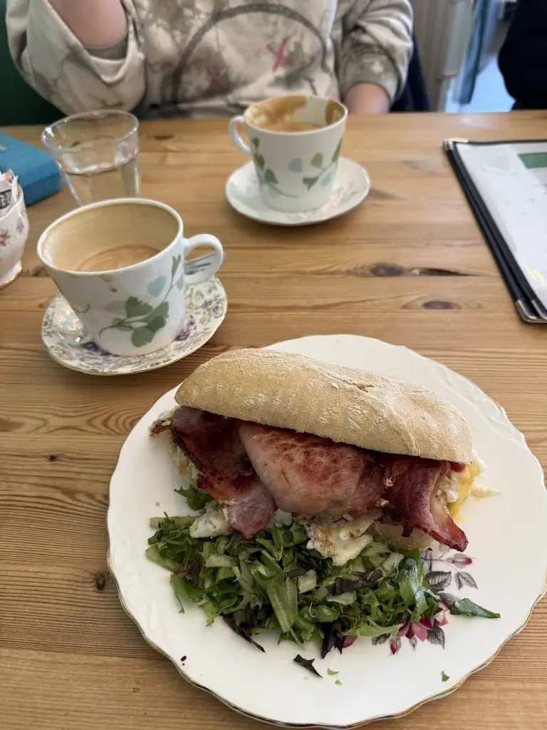 Tom Bagley_Sally Sundaes _Cheam_review