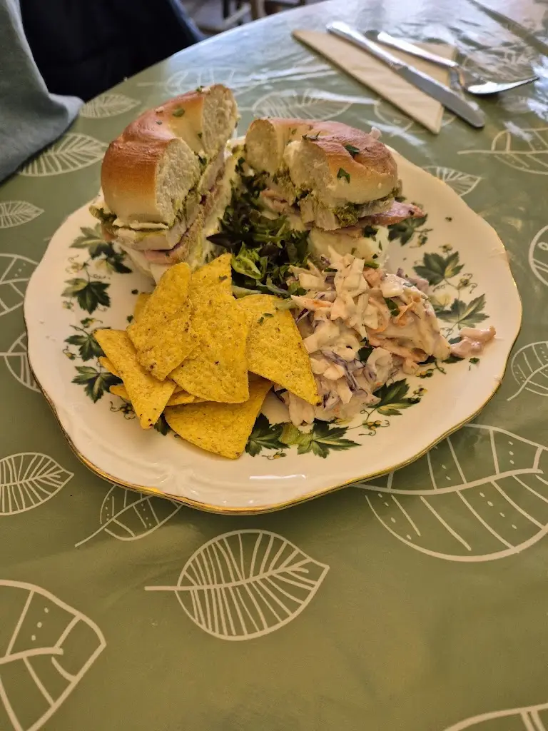 Rachel Wade_Sally Sundaes _Cheam_review