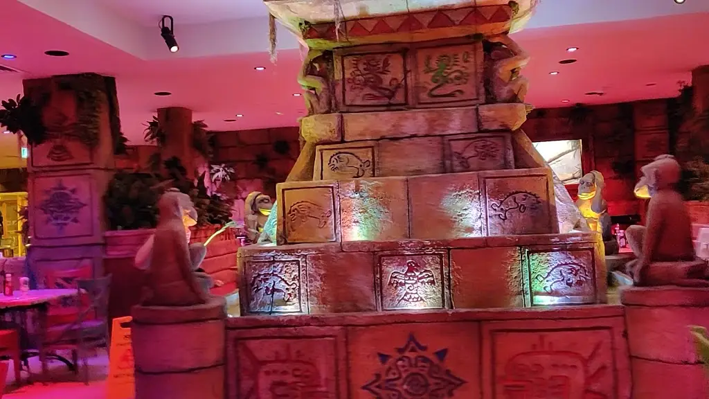 Temple Restaurant & Bar_Chessington_slider_image_2