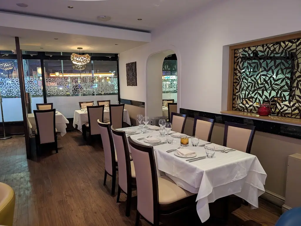 Saffron Summer restaurant in Chessington