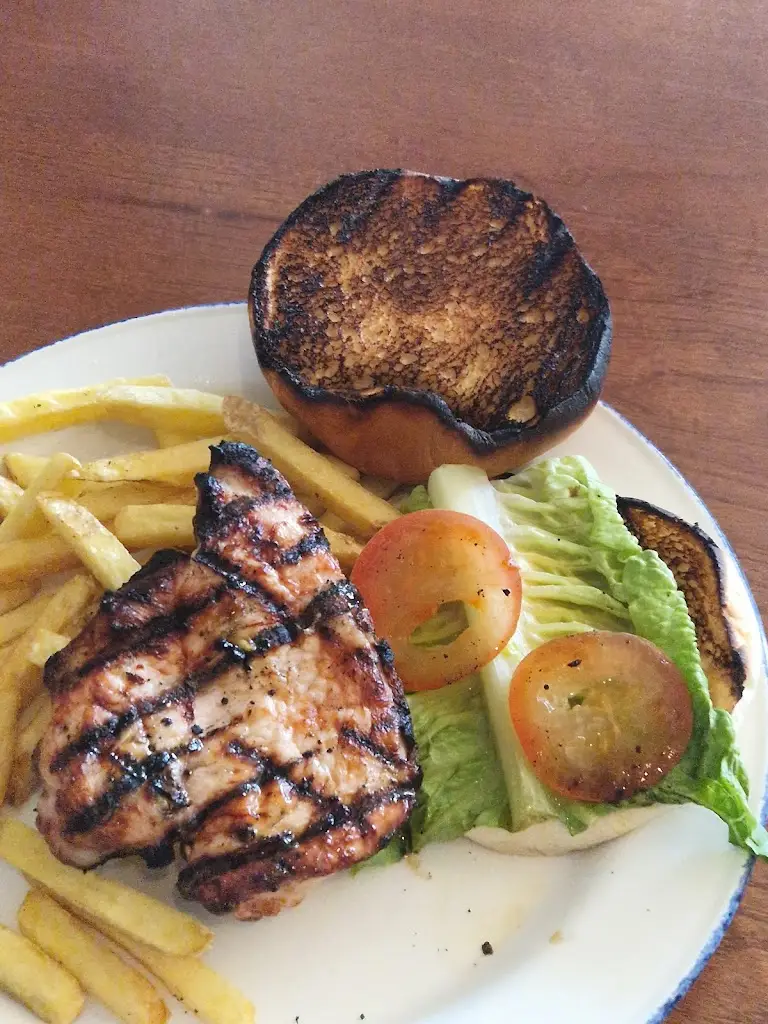 Chris_The Chessington Oak_Chessington_review