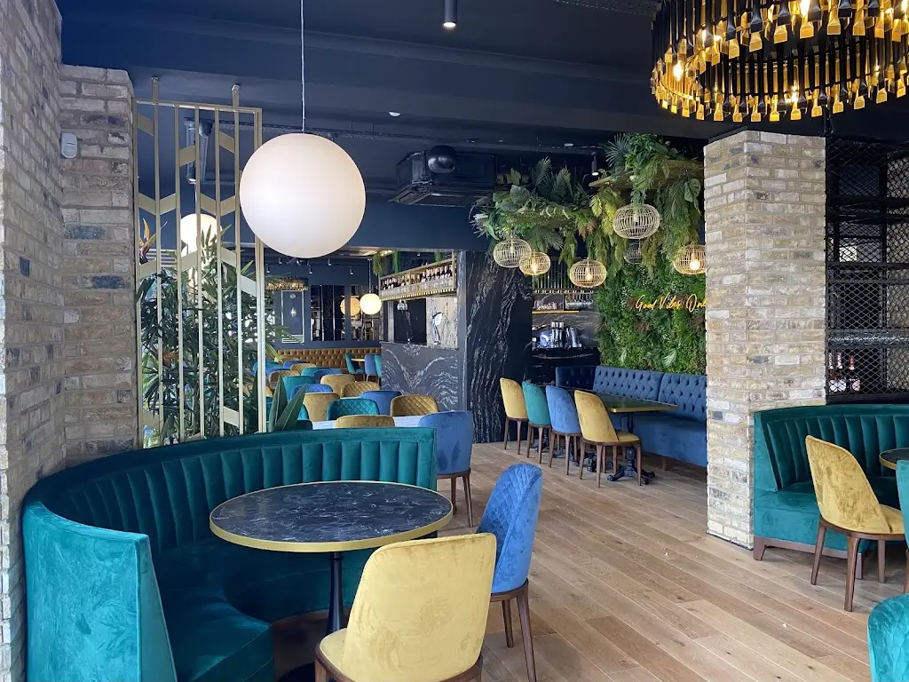 Reyna Brasserie restaurante en Cheshunt