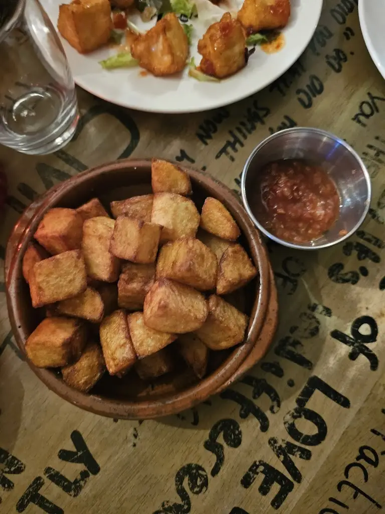 El Curioso_Cheshunt_slider_image_3