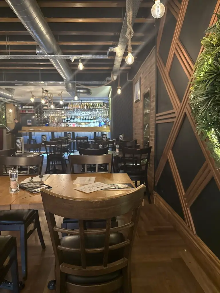 K S _Fishy Delishy CHESHUNT Sea Food And Grill_Cheshunt_review