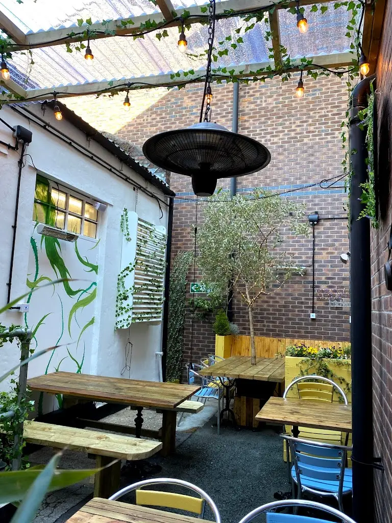 Atina Kitchen_Chester_slider_image_1