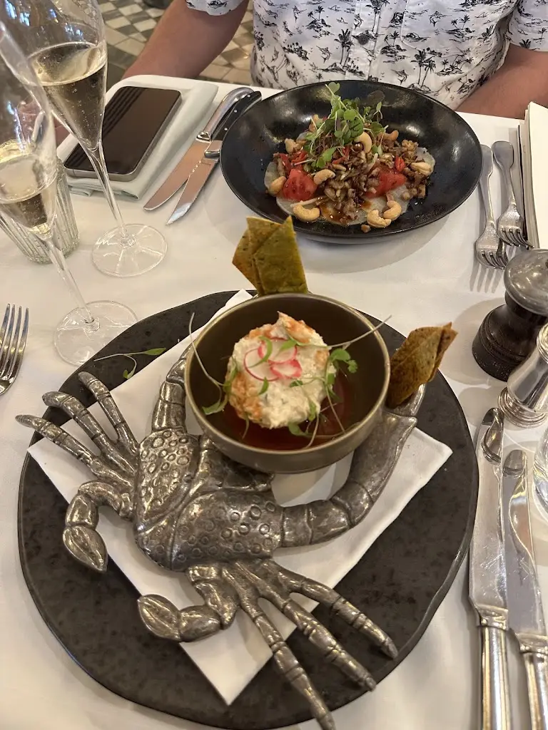 Phil Mapagu_The Ivy Chichester_Chichester_review