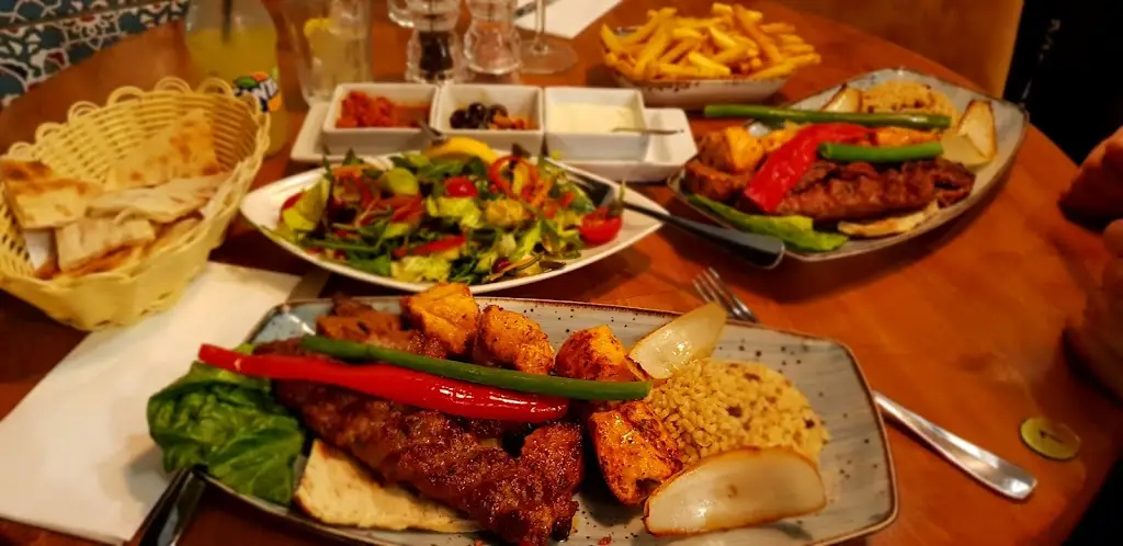 Menu_Reina Kitchen_Chichester_immagine_7