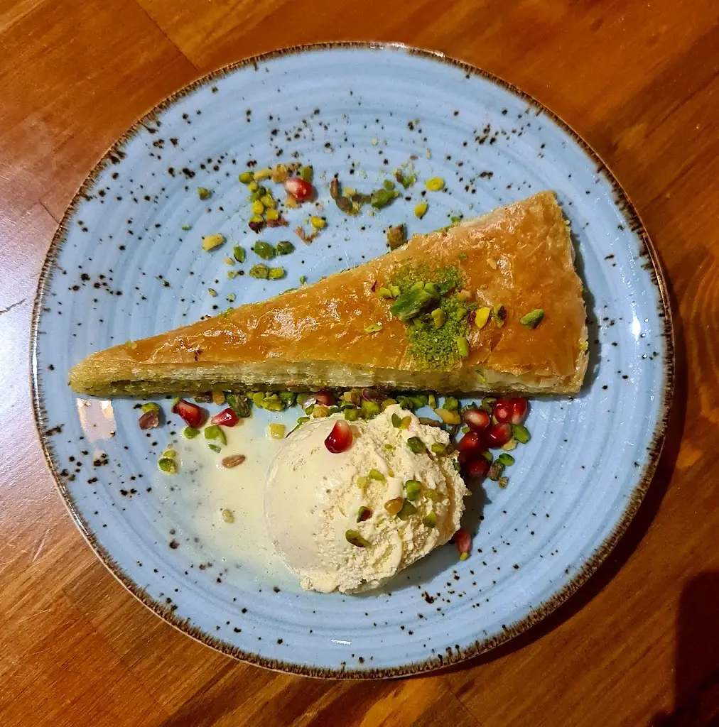 Menu_Reina Kitchen_Chichester_immagine_9