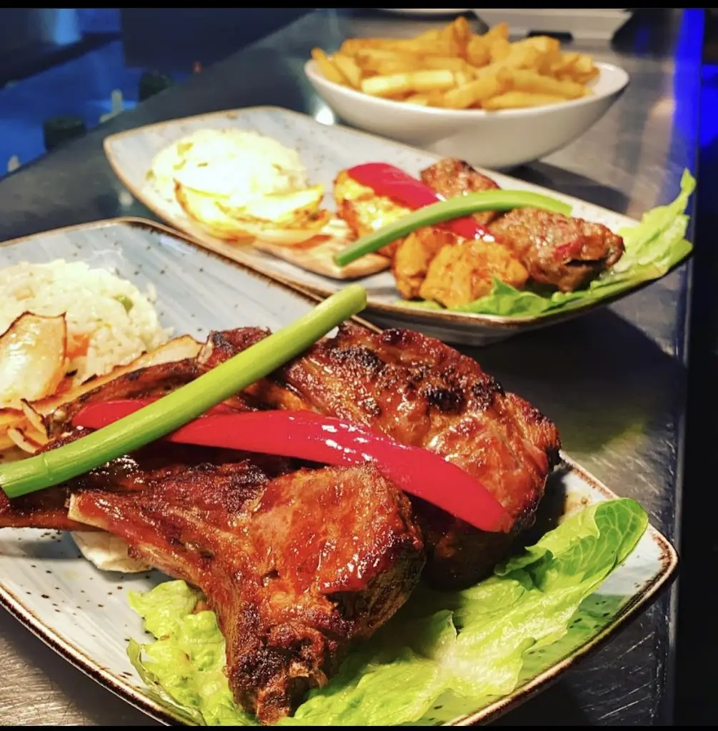 Reina Kitchen_Chichester_slider_image_3