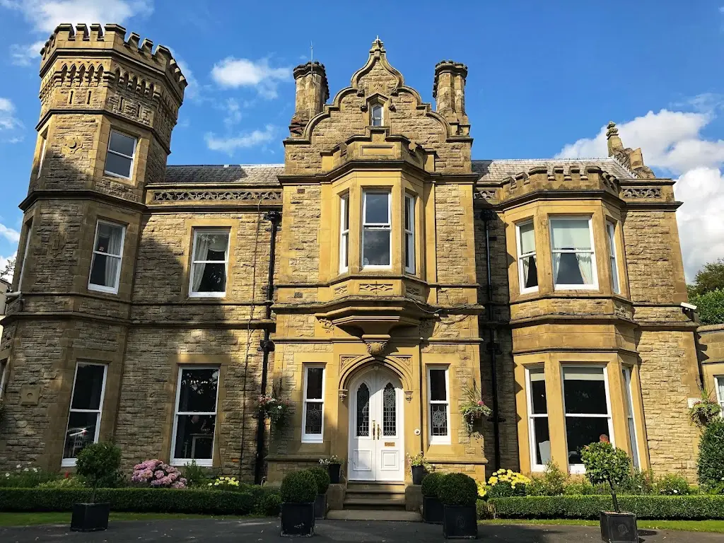 Hollin House Hotel restaurant in Chinley