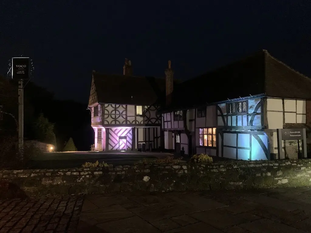 Clare Langrish-Dixon _The Tudor Restaurant_Chiddingfold_review