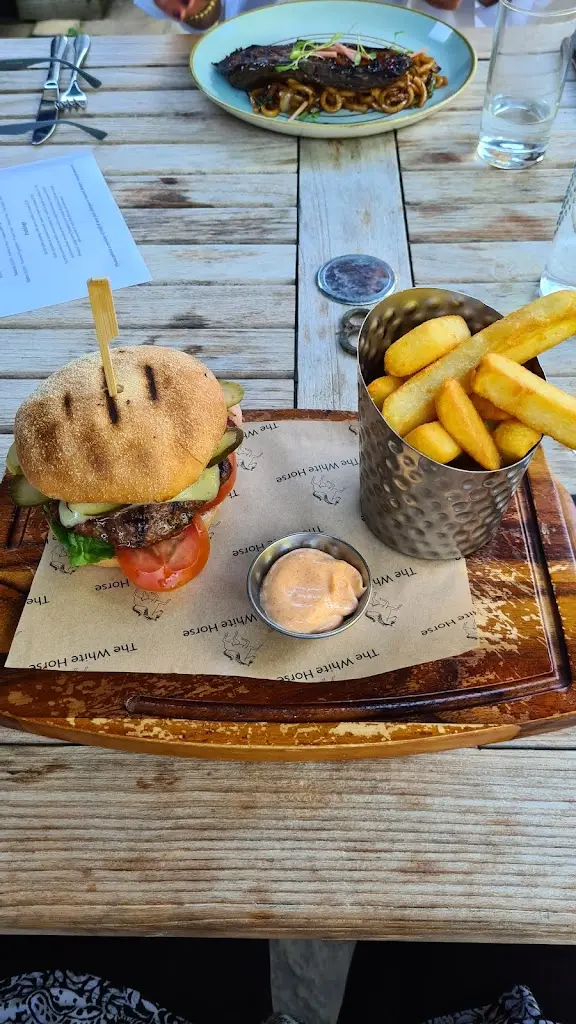 Menu_White Horse_Chiddingfold_image_7