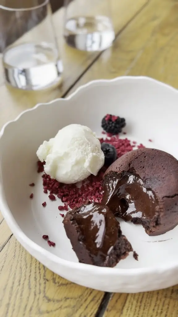 Nicole Wong_MOMA Restaurant_Chiddingfold_review