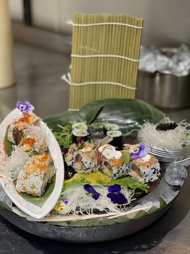 MOMA Restaurant_Chiddingfold_slider_image_3