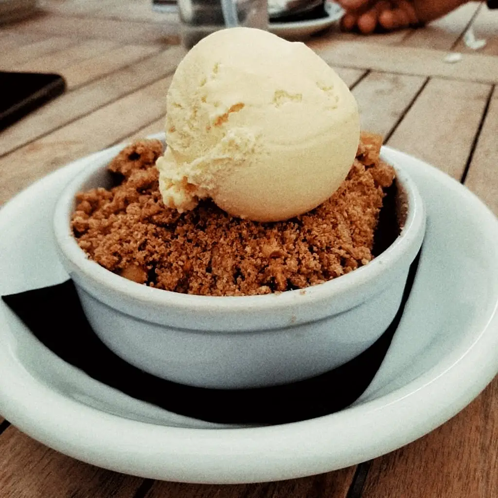 Dog and Pheasant_Chiddingfold_slider_image_2