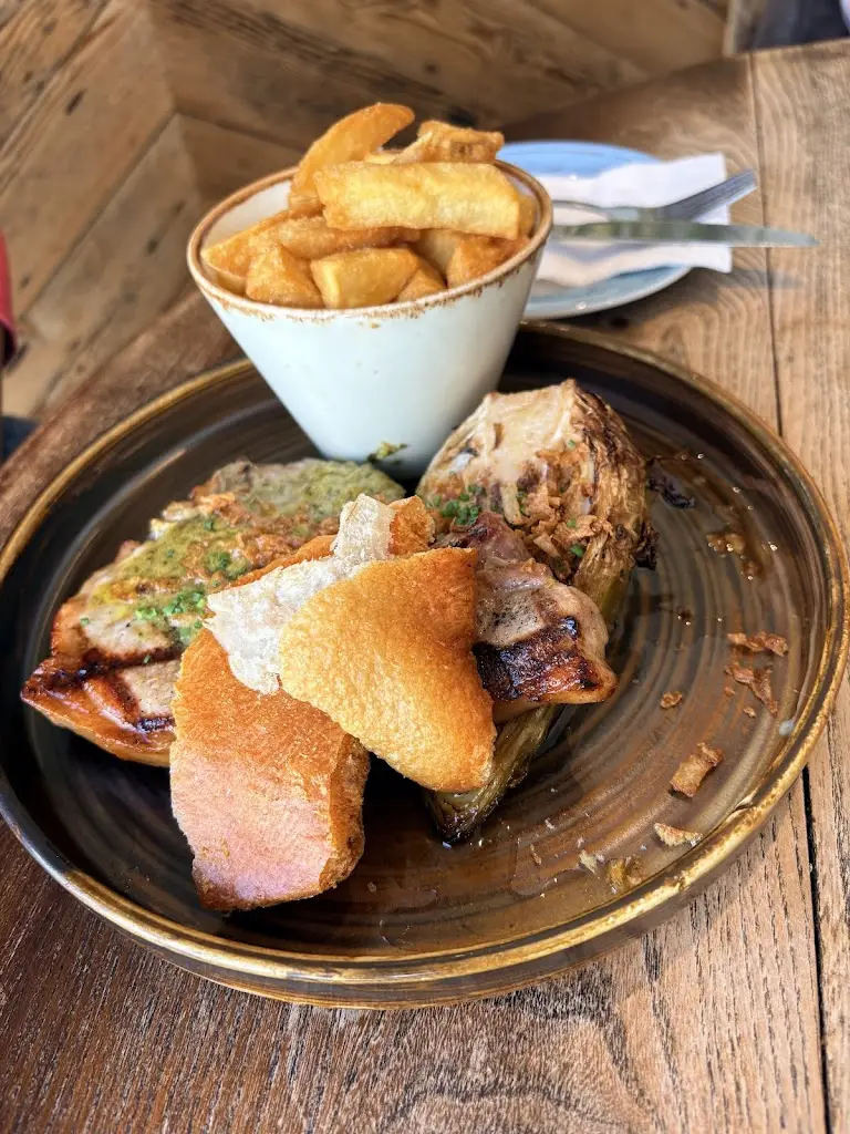 Poppy Ray Gifford_The Royal George_Appledore_review